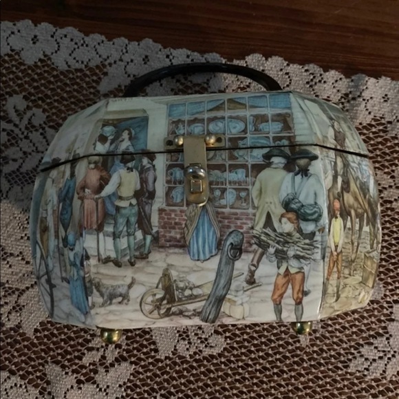 Vintage Decoupage purse - Picture 6 of 10